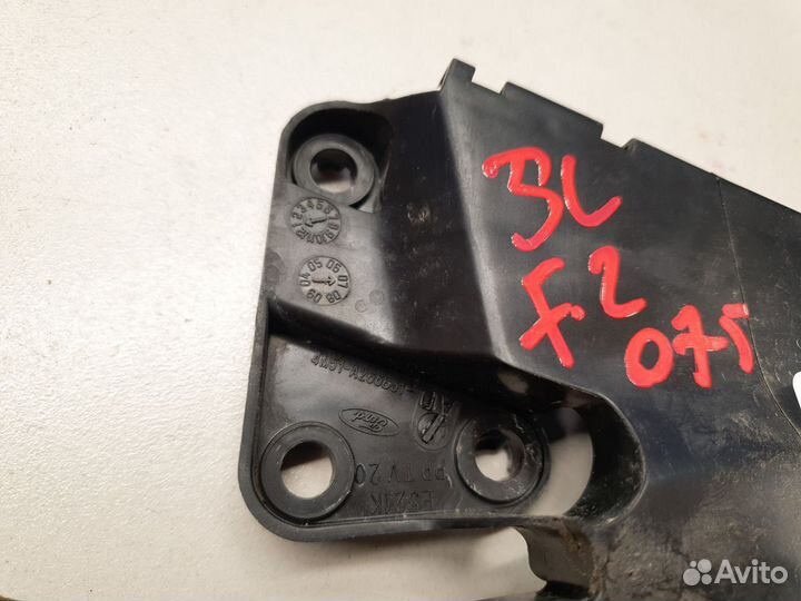 Кронштейн замка двери задний левый Ford Focus 2 20