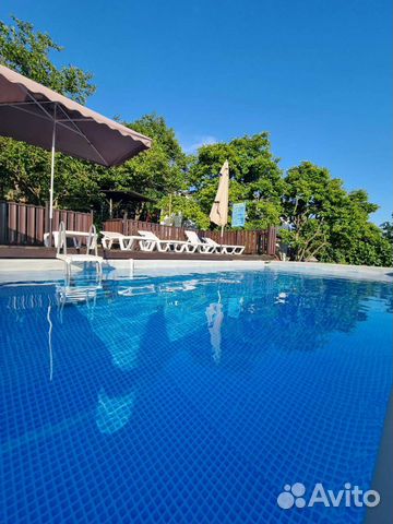 Русская баня на дровах с бассейном и мангалом