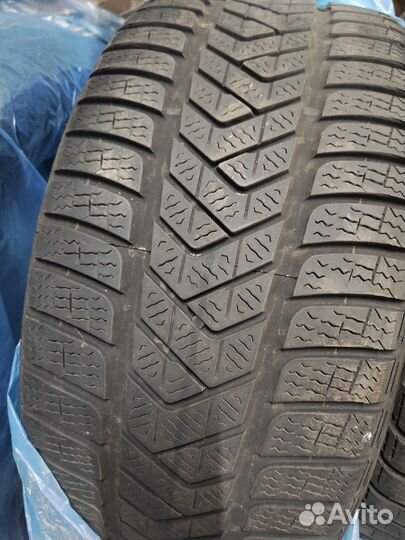 Pirelli Winter Sottozero 3 245/40 R18 97V