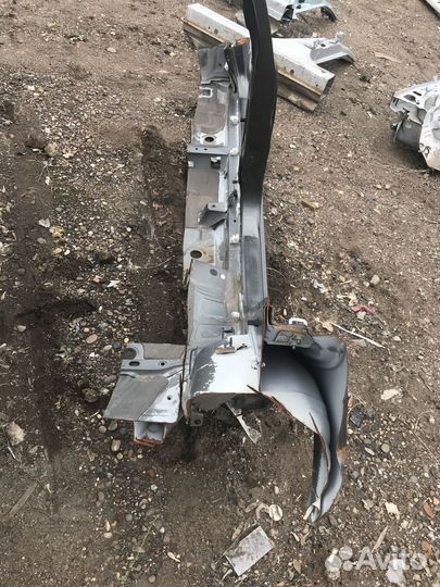 Порог со стойкой правый Toyota Corolla (E120) IX