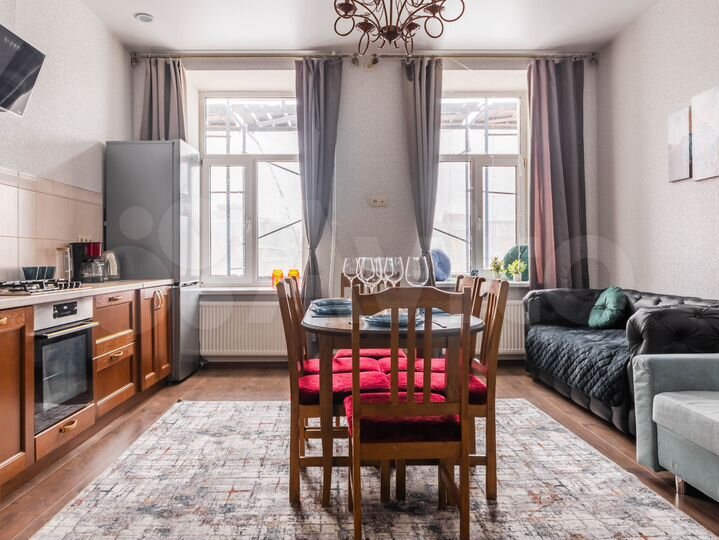 3-к. квартира, 90 м², 5/5 эт.