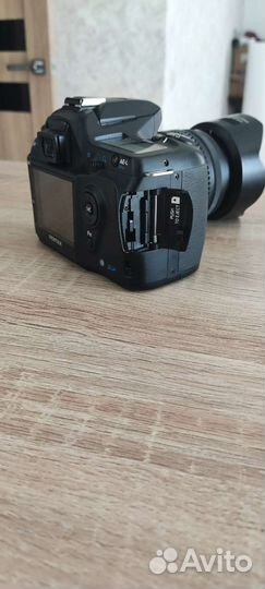 Камера pentax ist D и объектив 18-55 с блендой