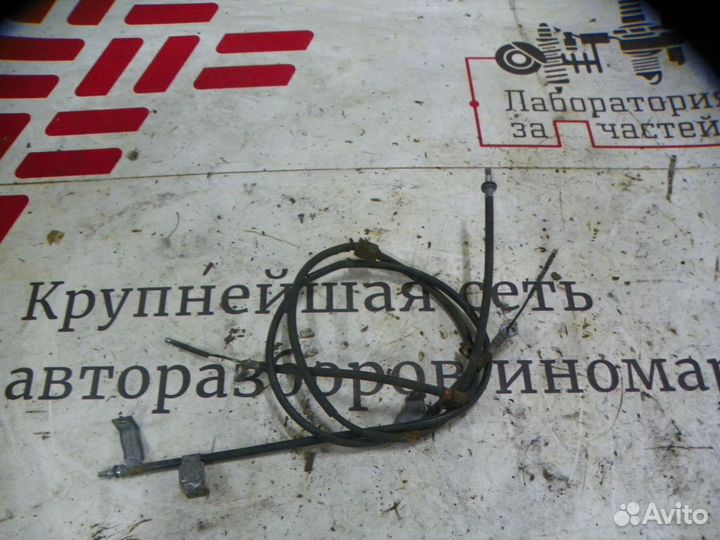 Трос ручника Nissan Qashqai+2