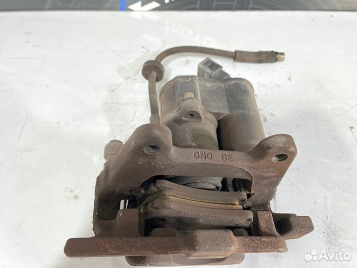 Суппорт задний левый Audi A6 C6 BDW 2005