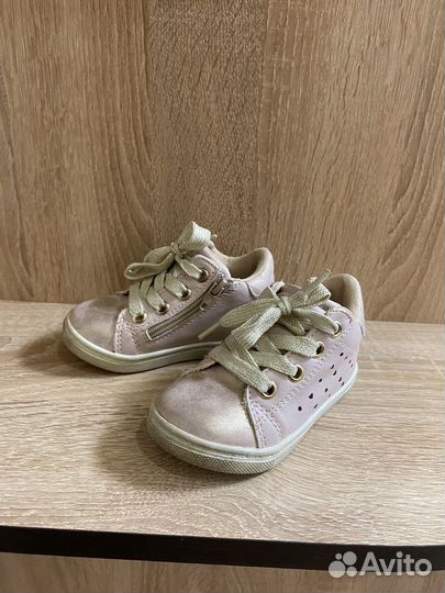 Ботинки для девочки