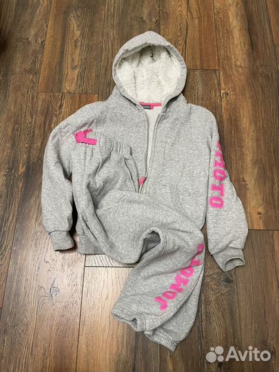 Теплый спортивный костюм 134 р