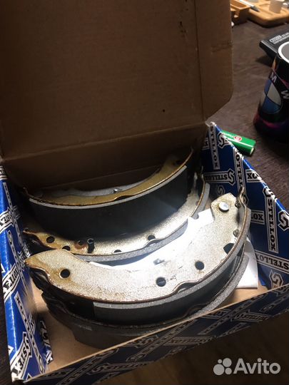 Колодки тормозные барабанные Renault