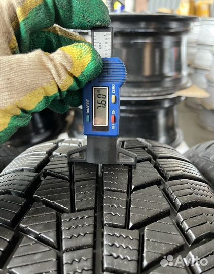 Gislaved Euro Frost 6 215/55 R17 98V