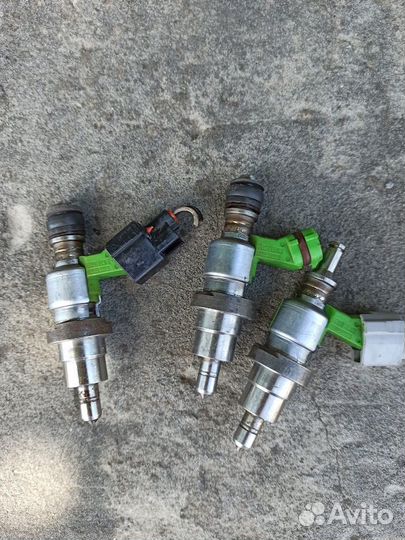 Форсунка тойота toyota avensis 1az-fse 2azfse