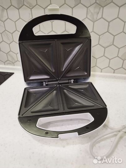 Сэндвичница binatone новая