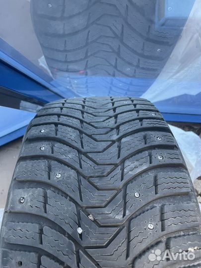 Michelin X-Ice North 3 245/45 R17