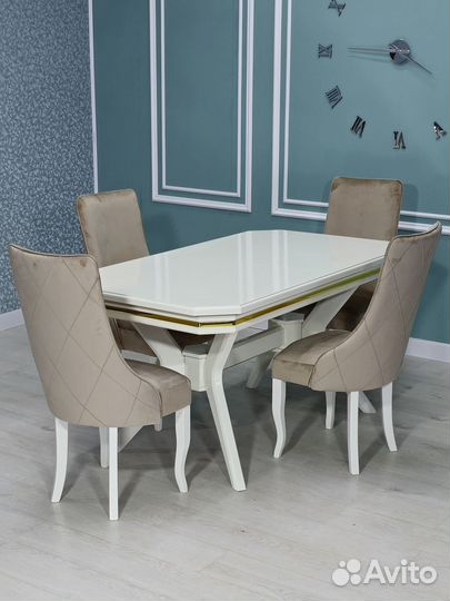 Столы и стулья