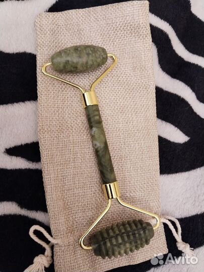 Массажер для лица ролик