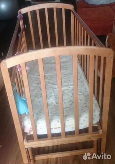 Кроватка детская