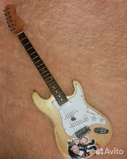 Электрогитара