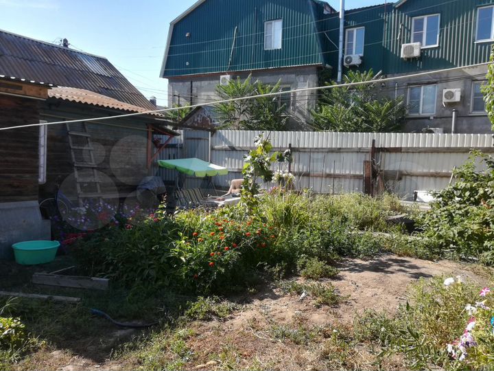 Дом 53 м² на участке 3,3 сот.