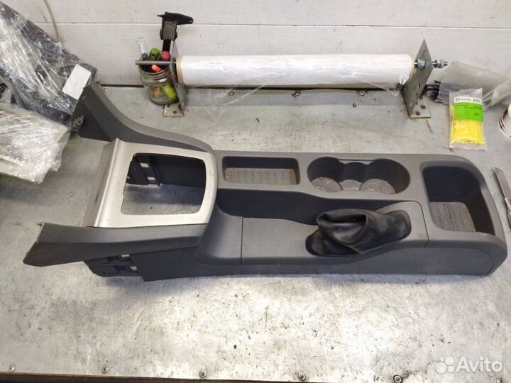 Центральная консоль Ford Focus 2 хетчбэк 1.8 qqdb