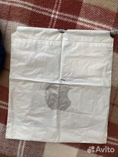 Фирменный чехол, Apple