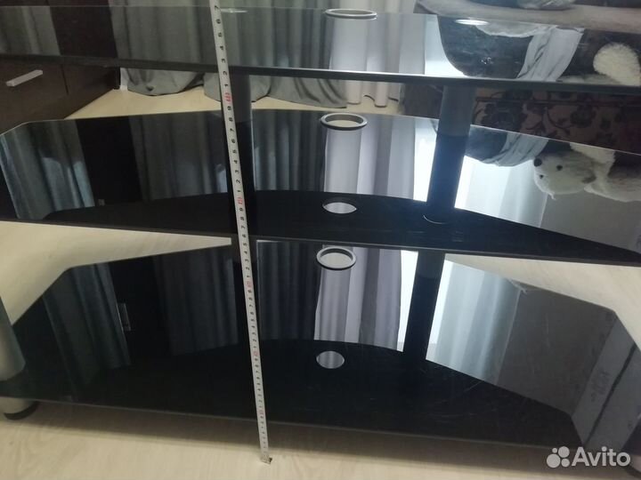 Продам телевизионную тумбу