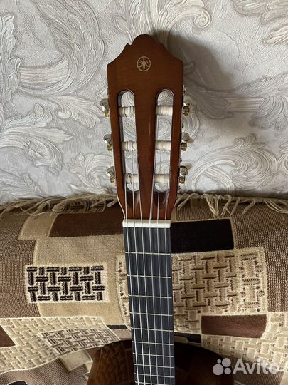 Классическая гитара yamaha c40