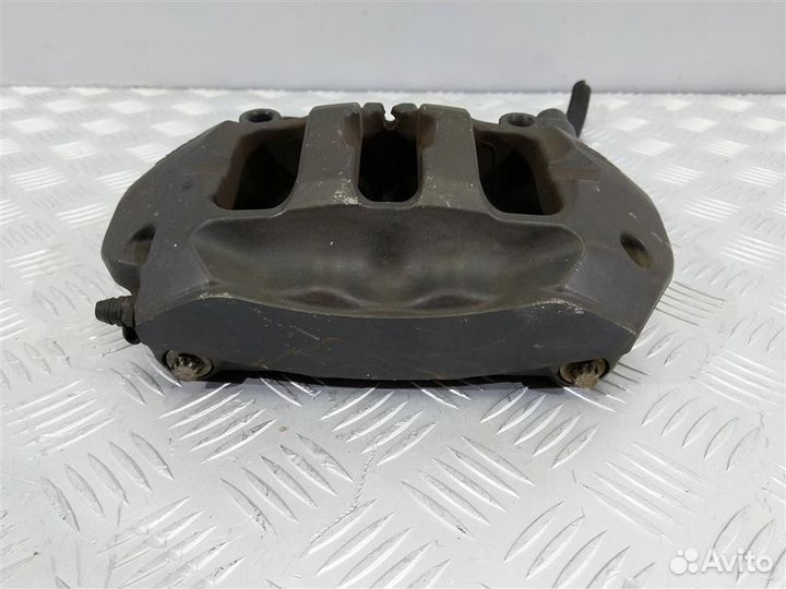 7P0615424 Суппорт задний правый Volkswagen Touareg