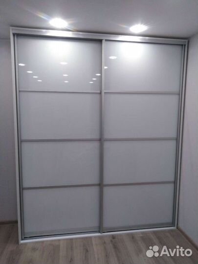 Изготовление монтаж мебели, замена столешниц, фаса