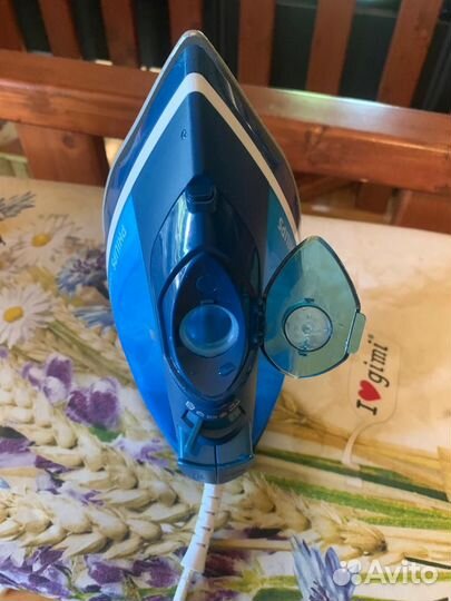 Утюг Philips GC3582 с керамикой и автоотключением