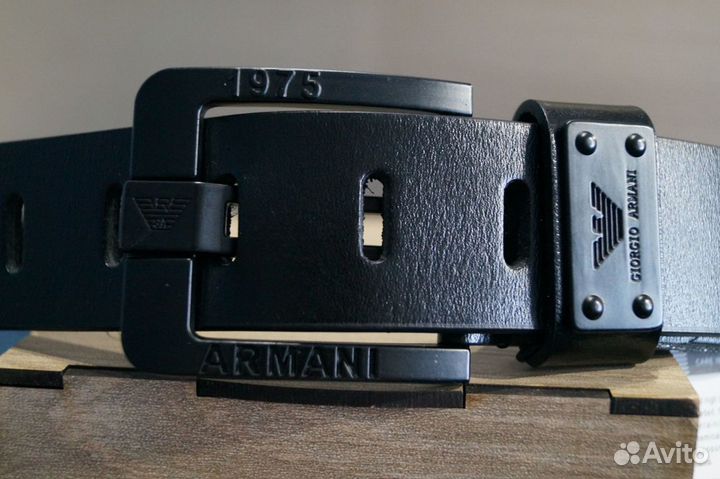 Мужской кожаный ремень Giorgio Armani