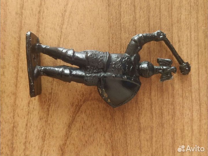 Пластмассовый солдат