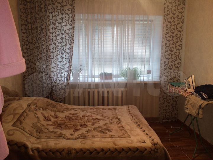 4-к. квартира, 60 м², 1/5 эт.