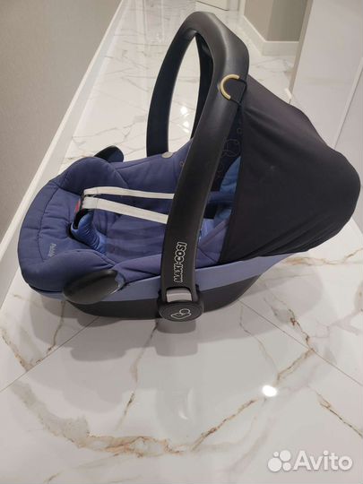 Автолюлька maxi cosi pebble с адаптерами