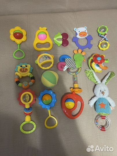 Развивающие игрушки, погремушки, грызунки