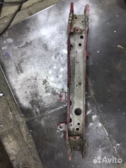 Рамка радиатора geely mk накладка верх