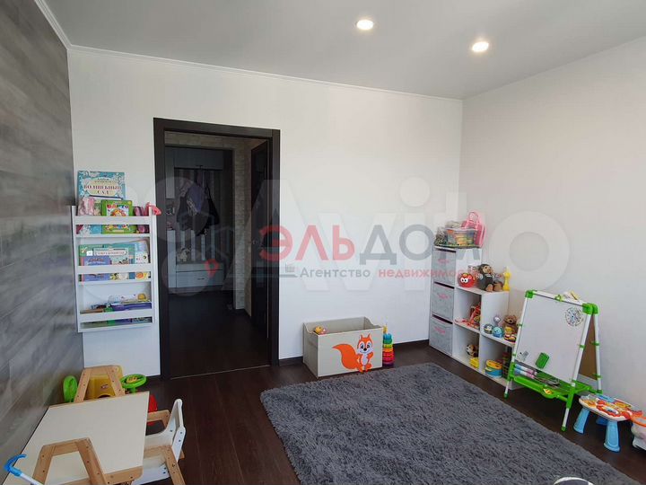 3-к. квартира, 84 м², 8/10 эт.