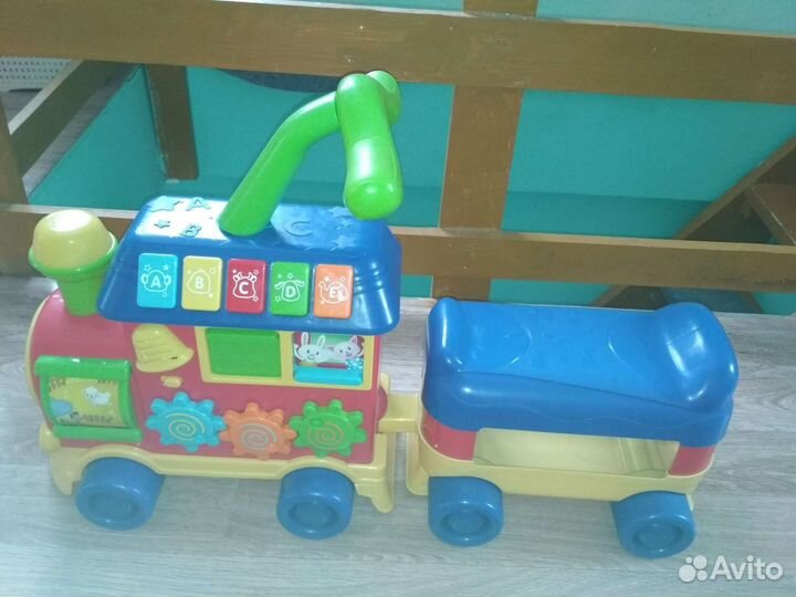 Паровозик музыкальный