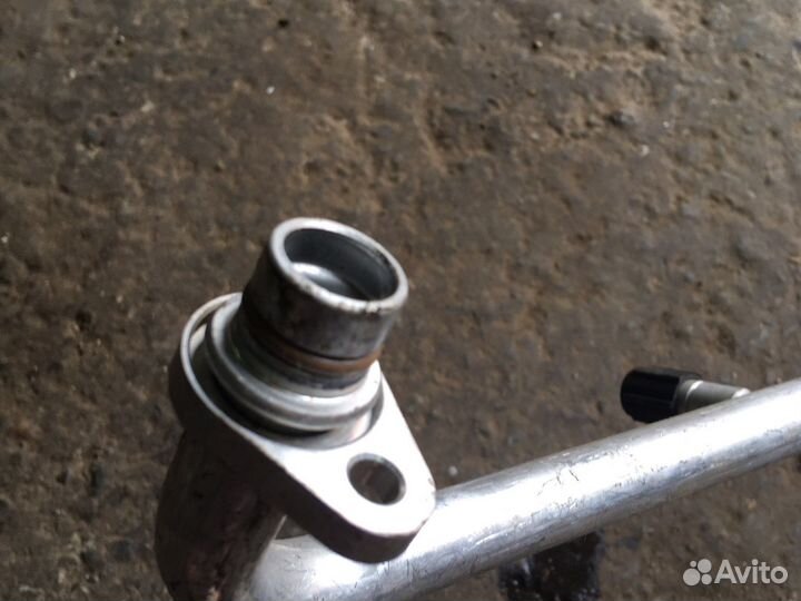 Renault duster Трубка