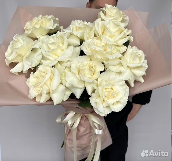 Букет белых роз французских