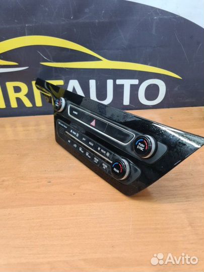 Блок управления климат-контролем Kia Carnival 3