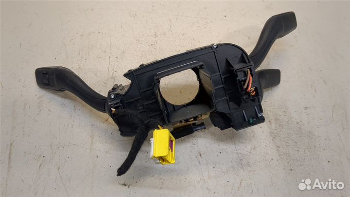 Переключатель поворотов и дворников Audi A8 (D3)