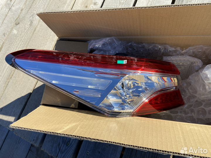 Задний левый светодиодный фонарь на крыло