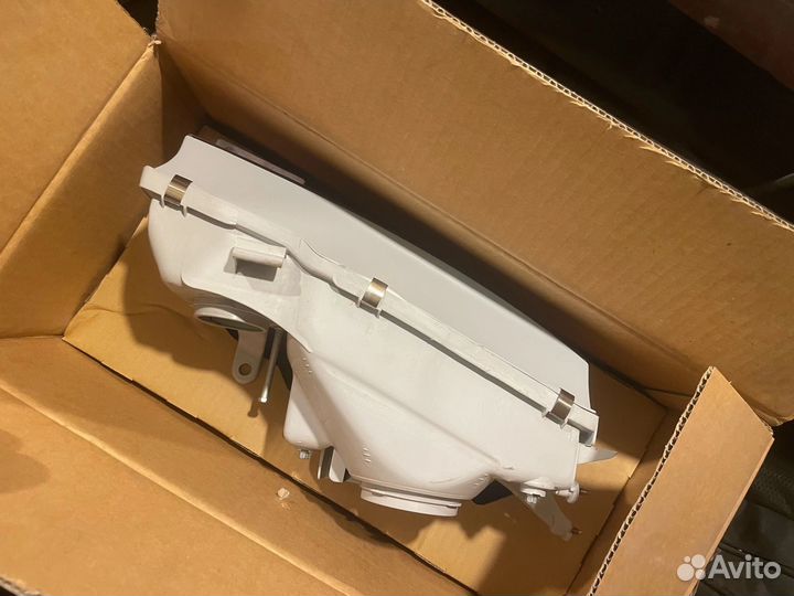 Левая фара новая toyota corona exiv st202