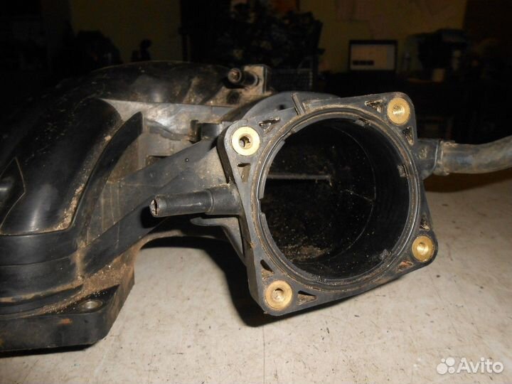 Коллектор впускной (Toyota Highlander)