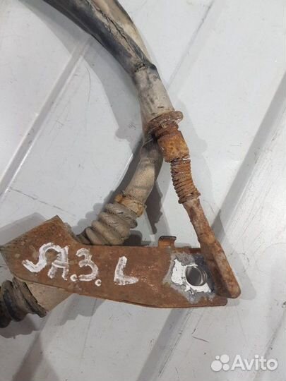 Трос стояночного тормоза левый Ssangyong Actyon