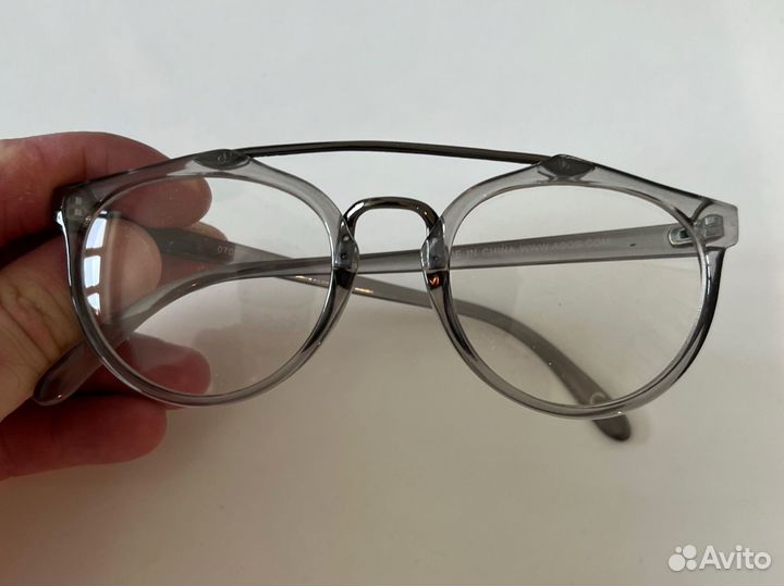 Очки из пластика с прозрачными стеклами ASOS