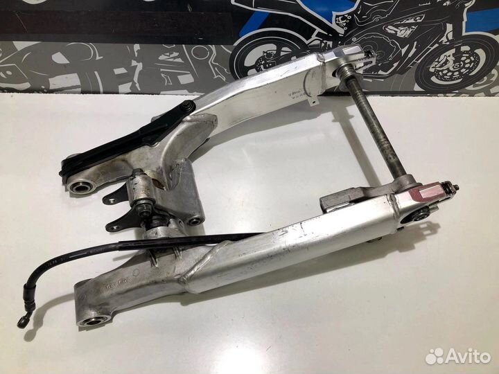 Маятник с суппортом Honda VTR 1000 F Firestorm