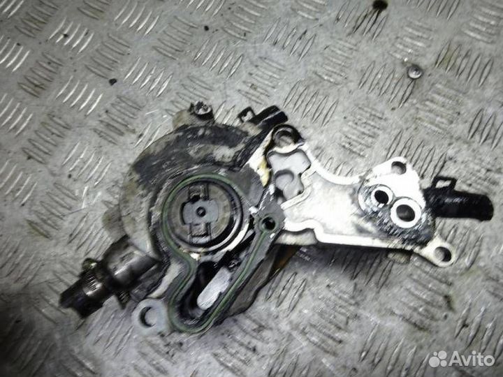 Вакуумный насос Volkswagen Passat B5 2000