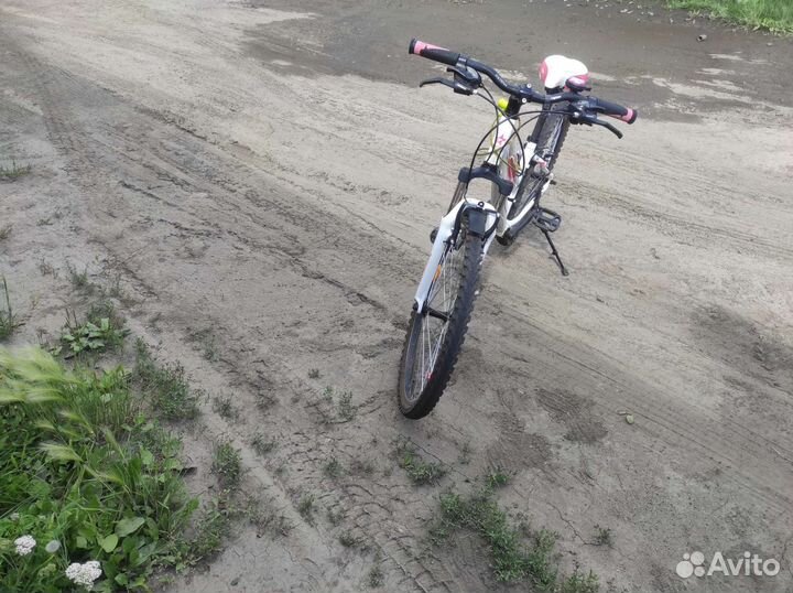 Подростковый велосипед для девочки