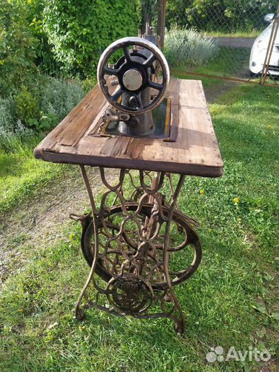 Швейная машина Singer 1873 года