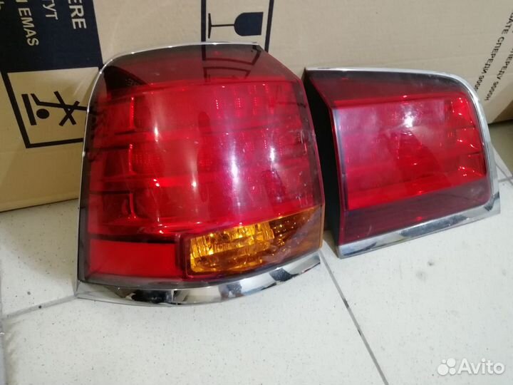 Lexus LX 570 фонари дорестайлинг 07-11 г