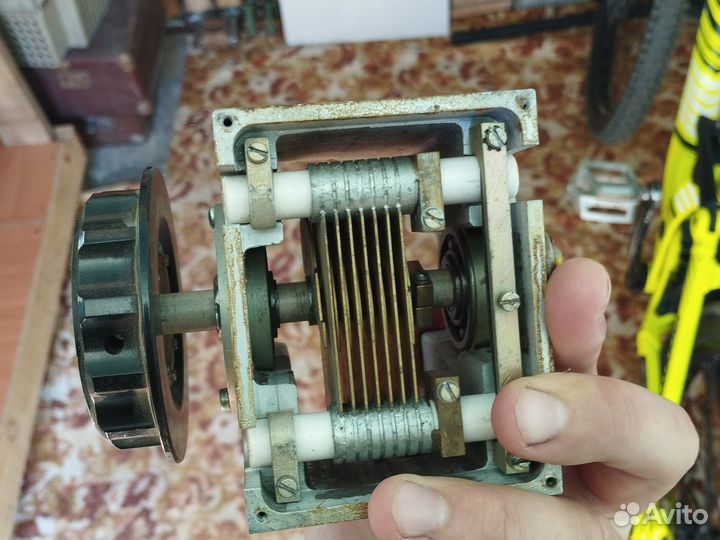 Конденсатор переменной ёмкости